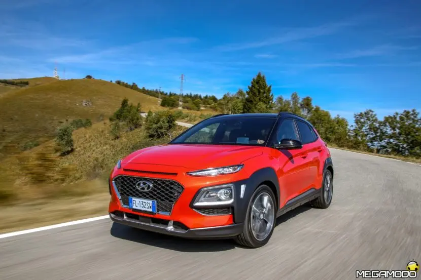 Hyundai Kona: SUV compatto brioso e tecnologico