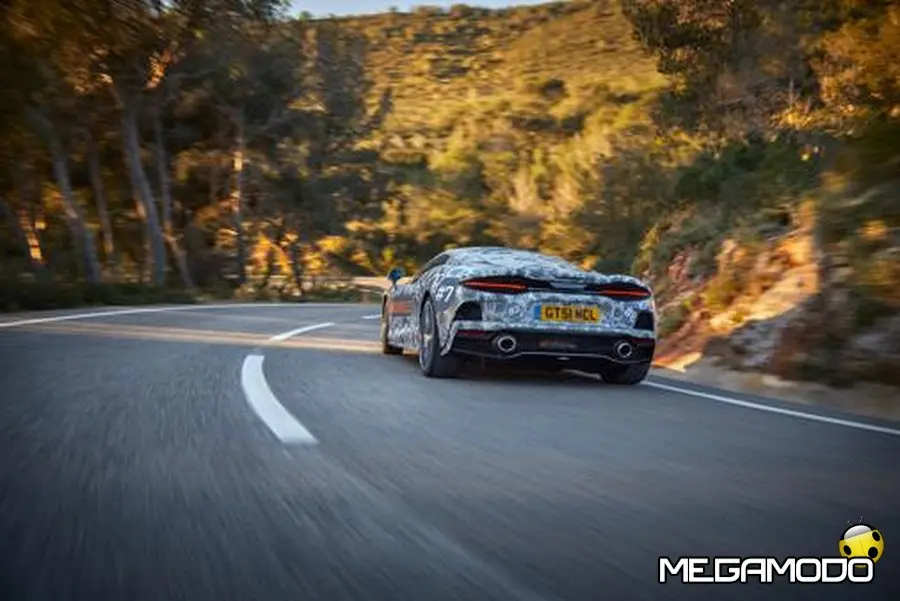 McLaren sta finalizzando la trasgressiva “Grand Tourer”