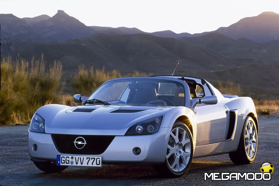 Opel presentava la Speedster 21 anni fa!