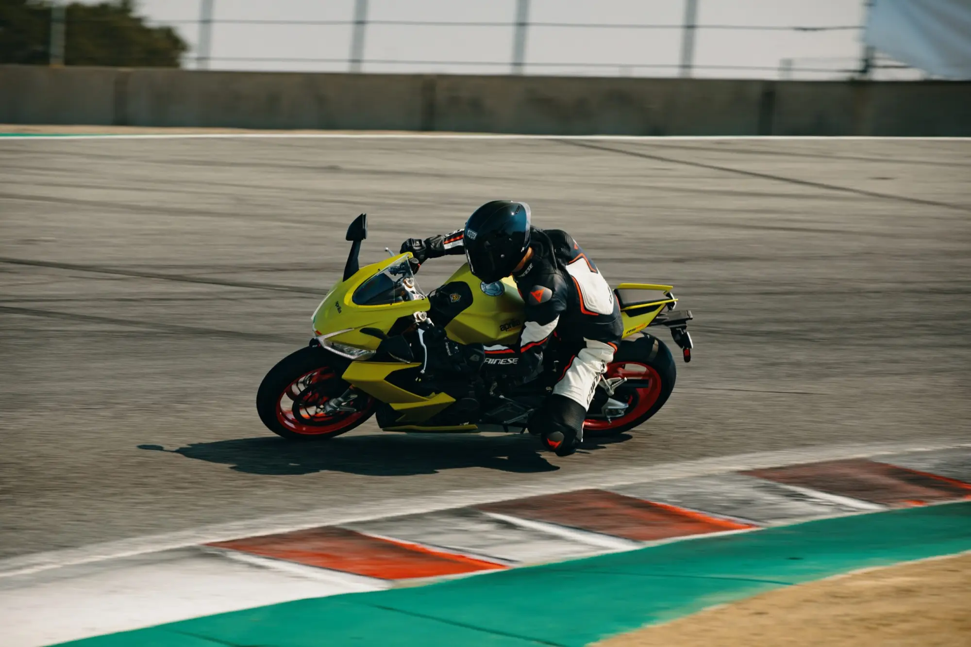 Aprilia RS 660: il debutto in California