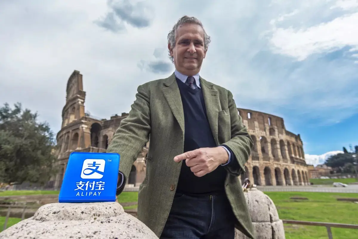 Al Colosseo con Alipay
