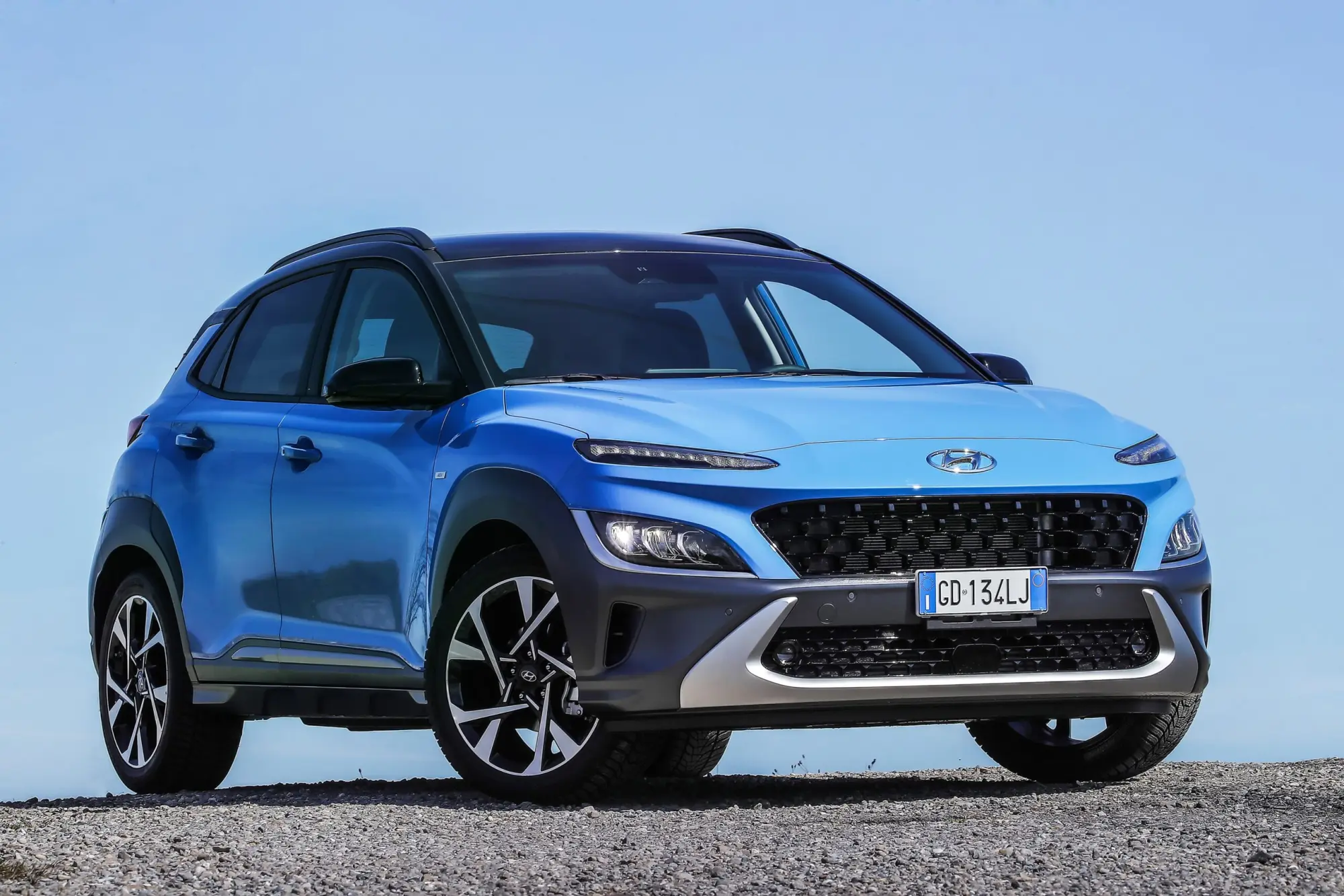Hyundai: nuova KONA amplia la gamma elettrificata  dei SUV