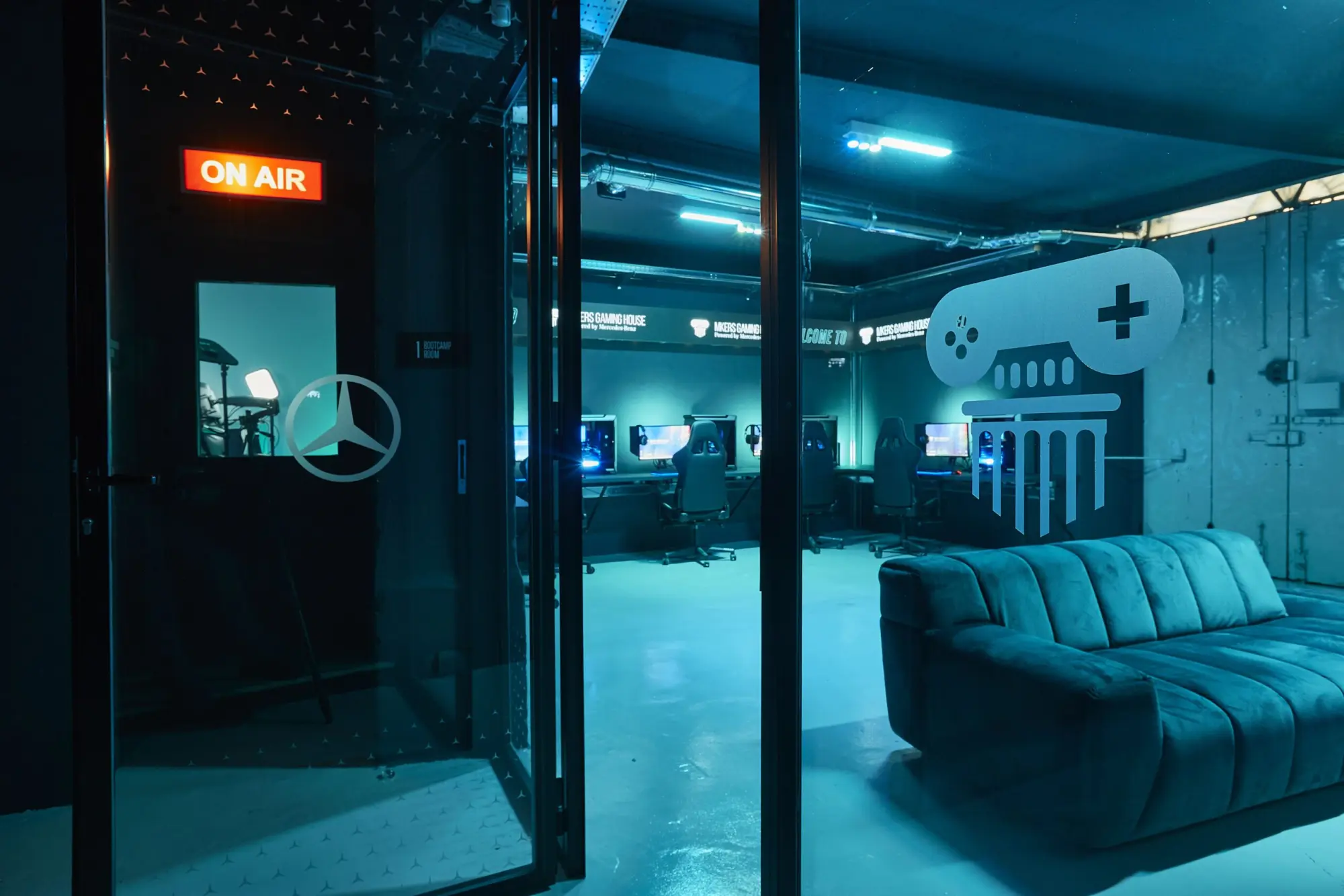 Roma: una Mkers Gaming House powered by Mercedes-Benz