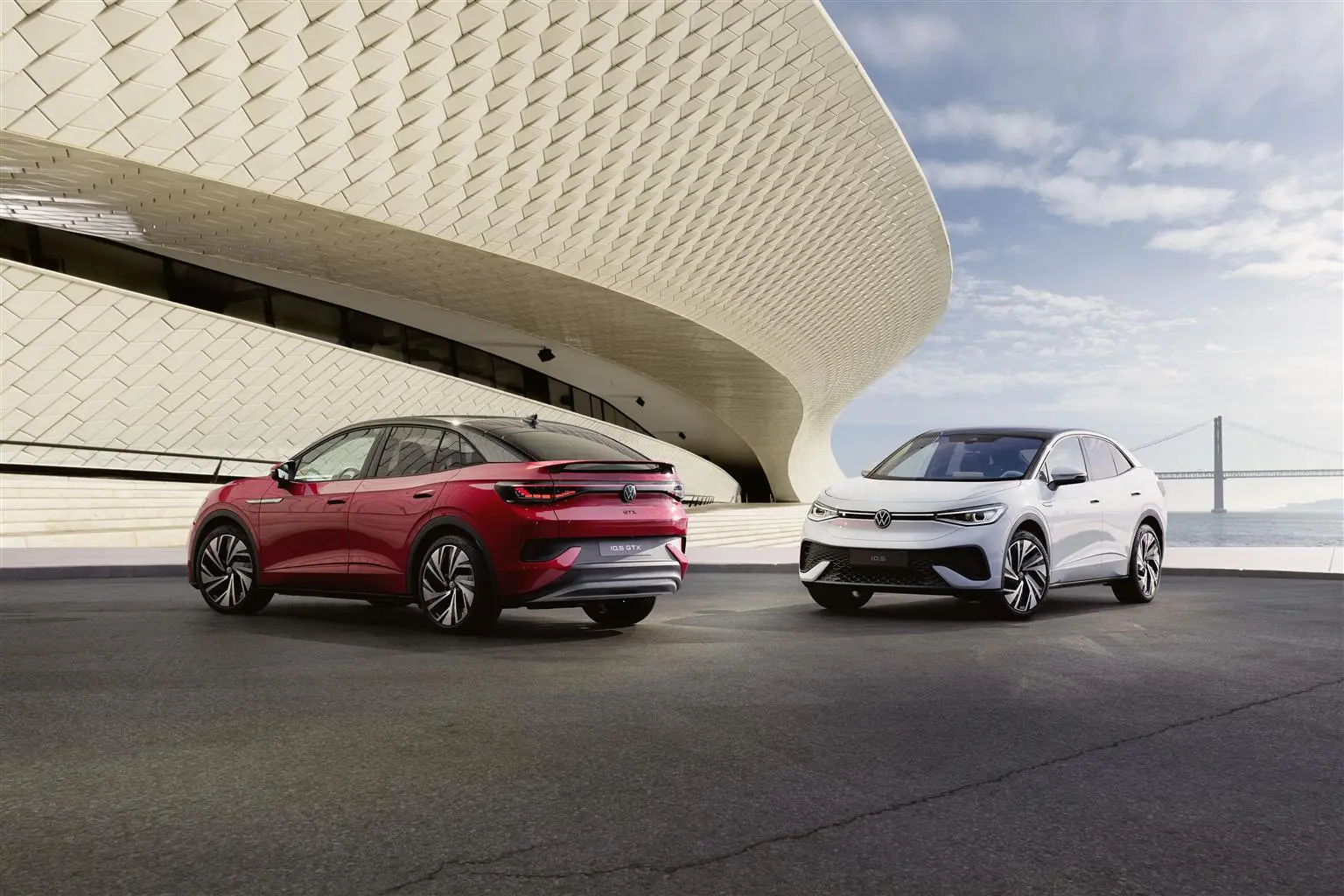 ID.5 e ID.5 GTX, il SUV coupé 100% elettrico ora disponibile in Italia