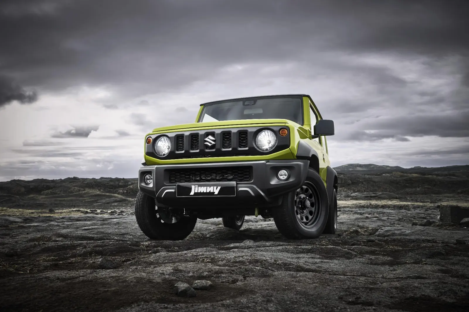 Suzuki Jimny PRO: tanto stile e un carattere inarrestabile