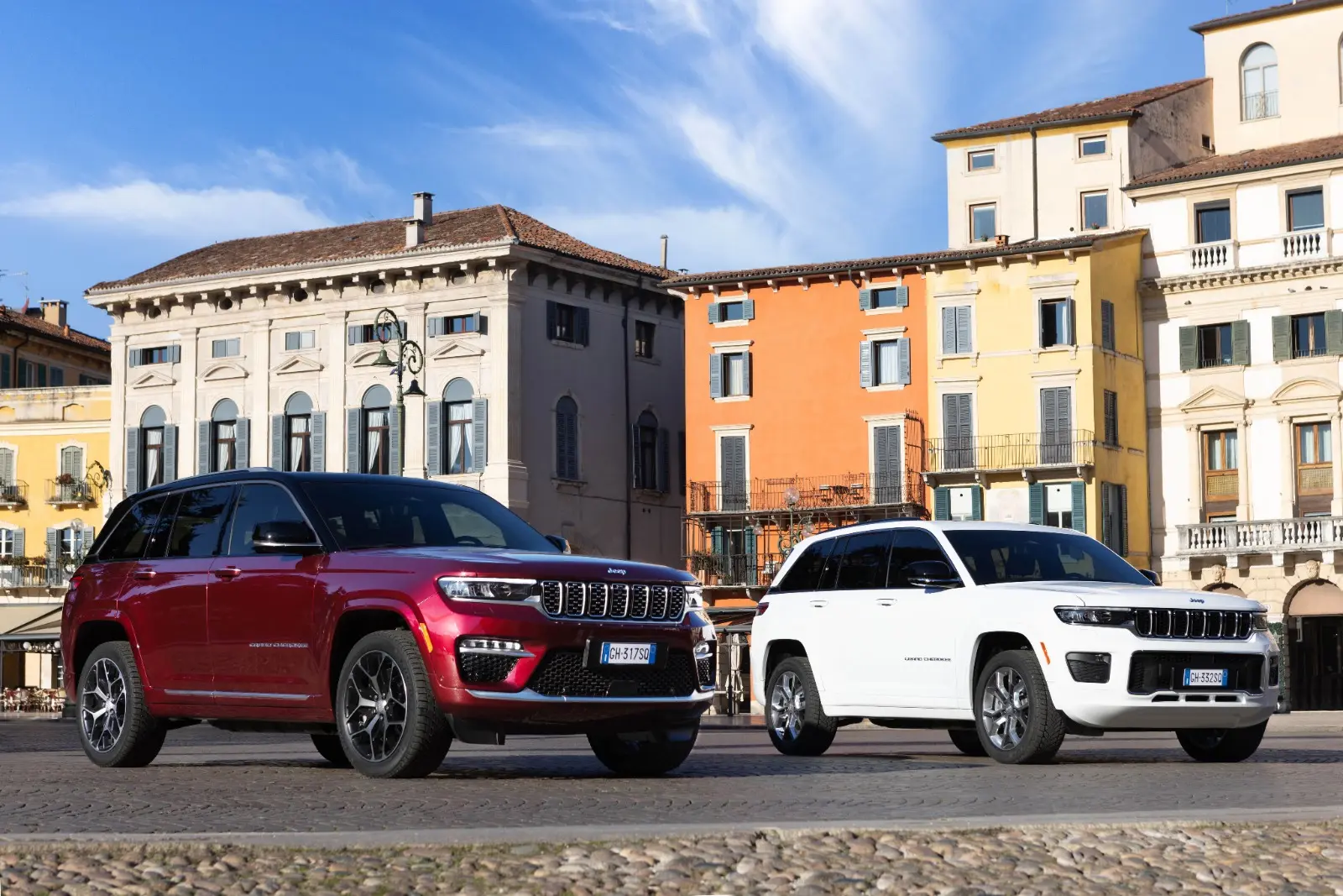 Jeep: debutta in Europa della nuova Grand Cherokee 4xe