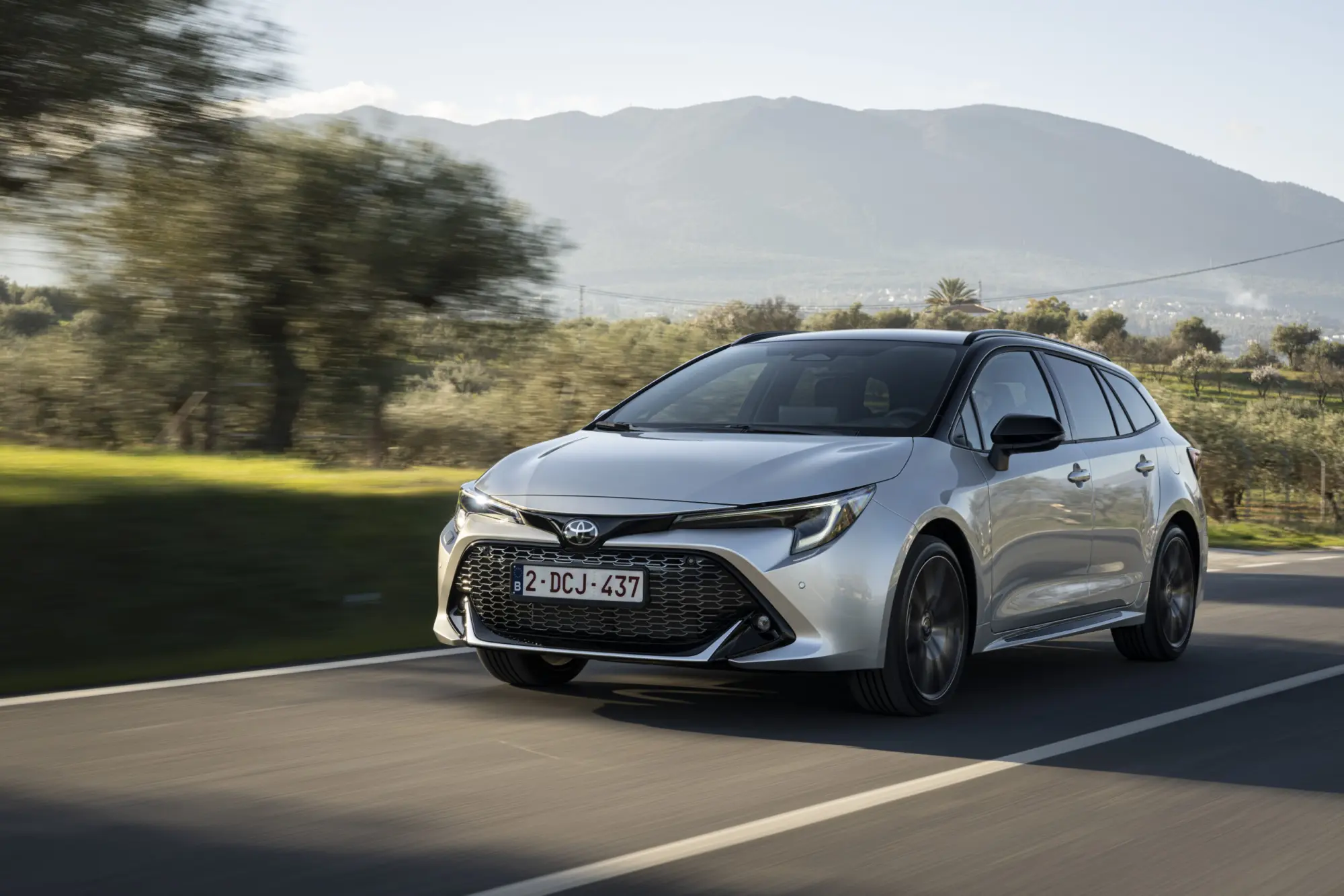 Nuova Toyota Corolla: la full hybrid si rinnova