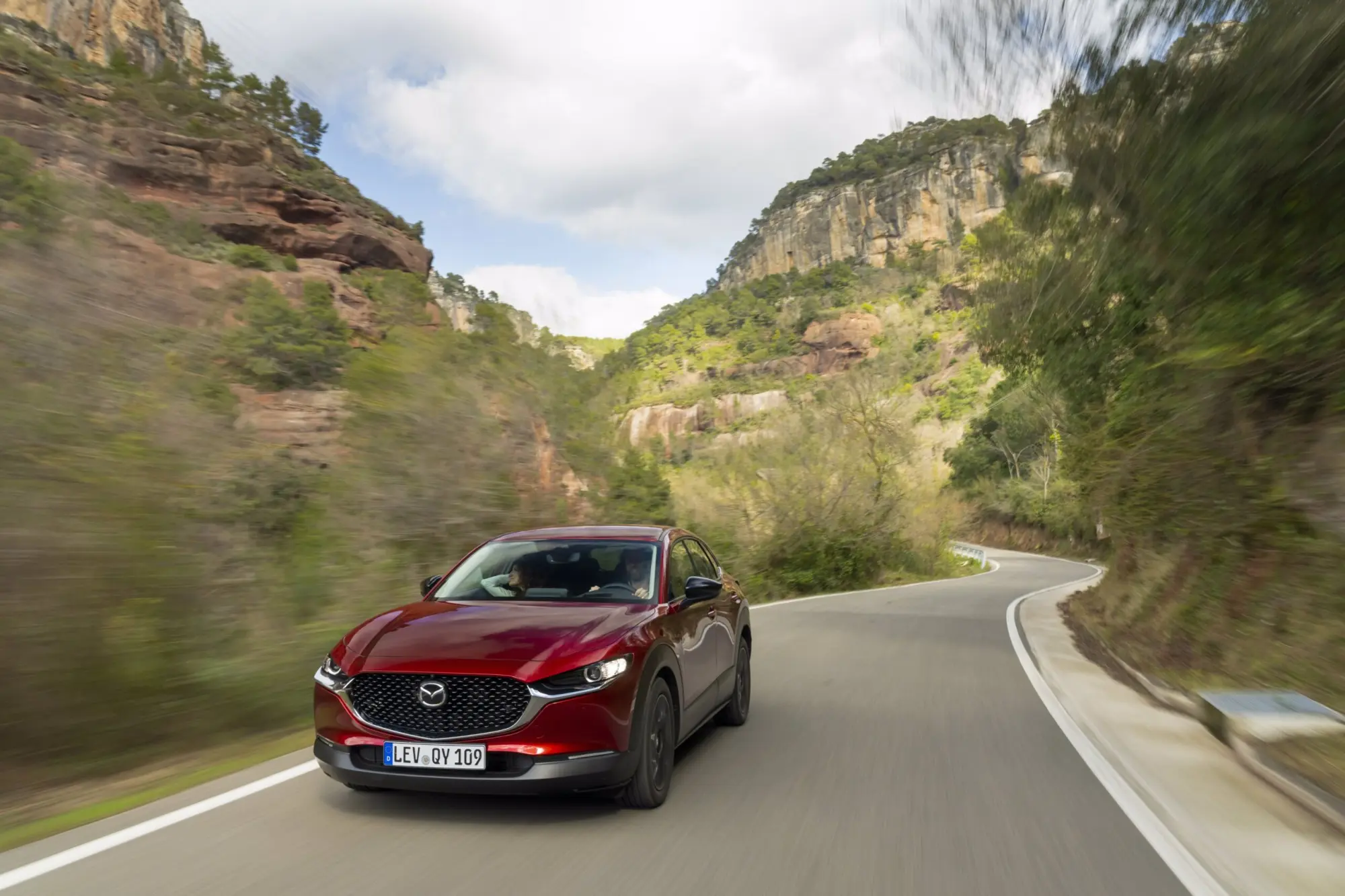 Mazda CX-30 2022: sicura ed elegante