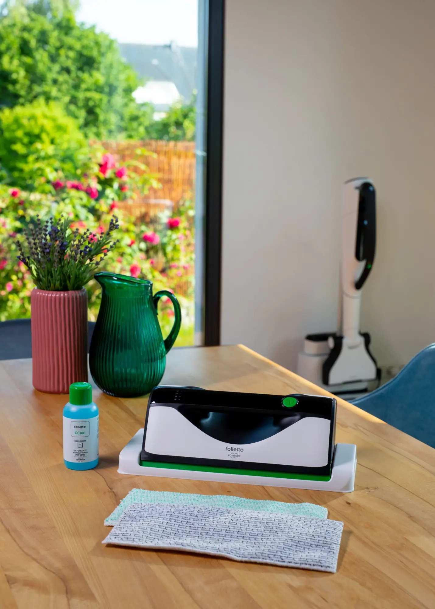 Nuovo Folletto VG100+: molto più di un semplice lavavetro.