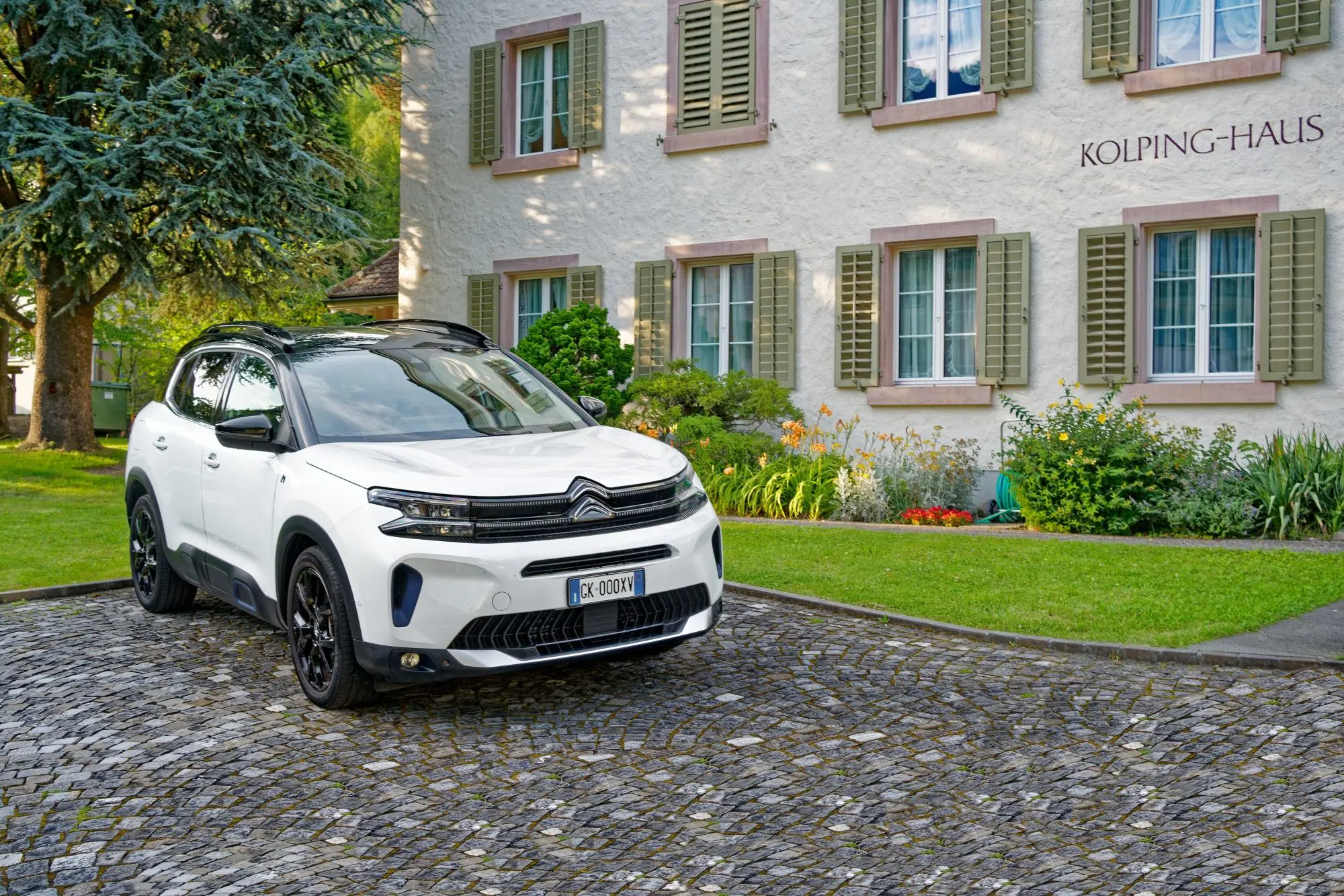 Citroën C5 Aircross Plug-In Hybrid sulle tracce di Guglielmo Tell