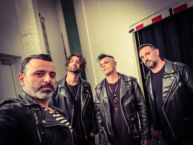 Tribute band QUEENMANIA: un grande concerto che rende omaggio ai QUEEN e a FREDDIE MERCURY