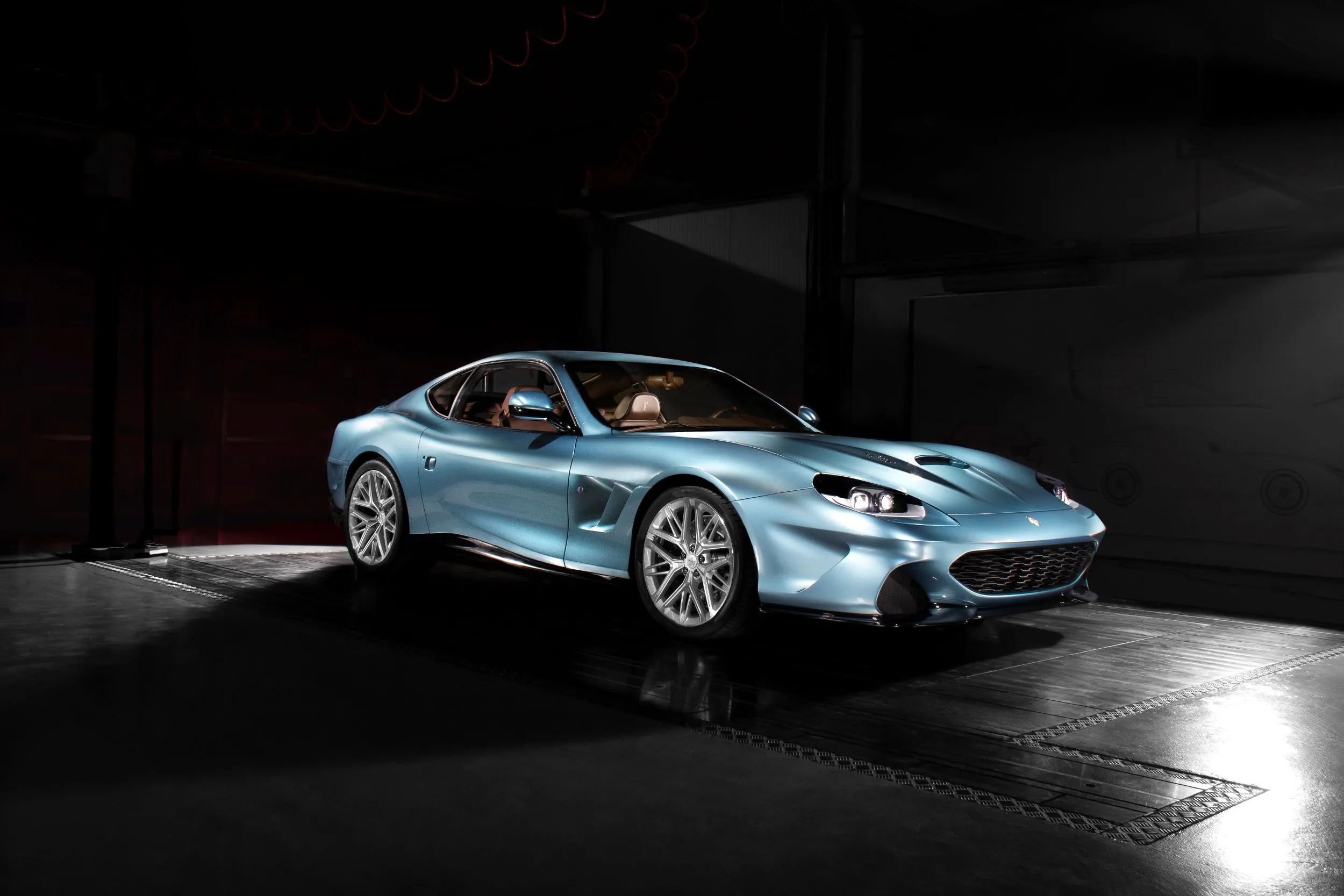 Superleggera Veloce12: l'eccellenza del design e della performance