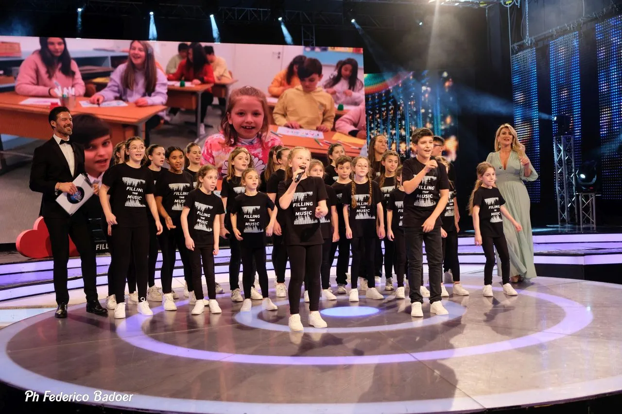 "Filling the Music" al Festival di Sanremo 2025 con un medley di successi