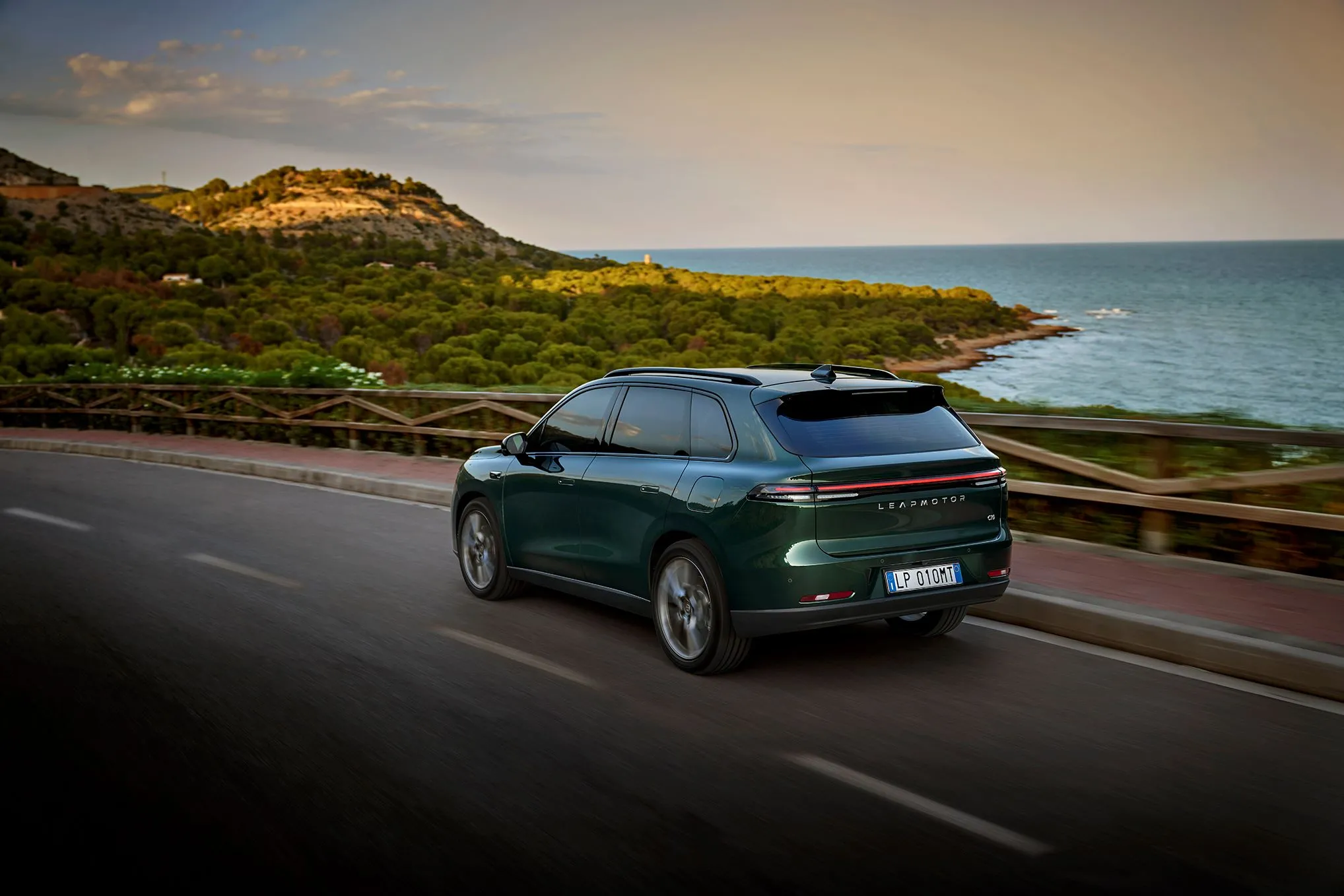 Primi Test Drive in Spagna per la Leapmotor C10 REEV