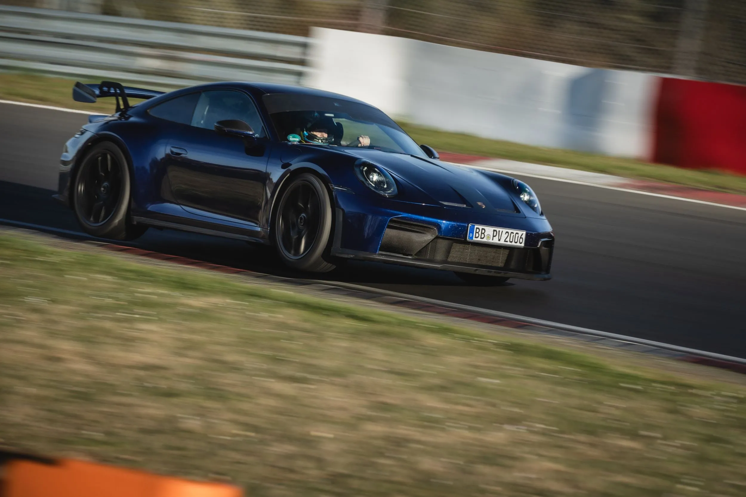 La nuova Porsche 911 GT3 conquista la Nordschleife