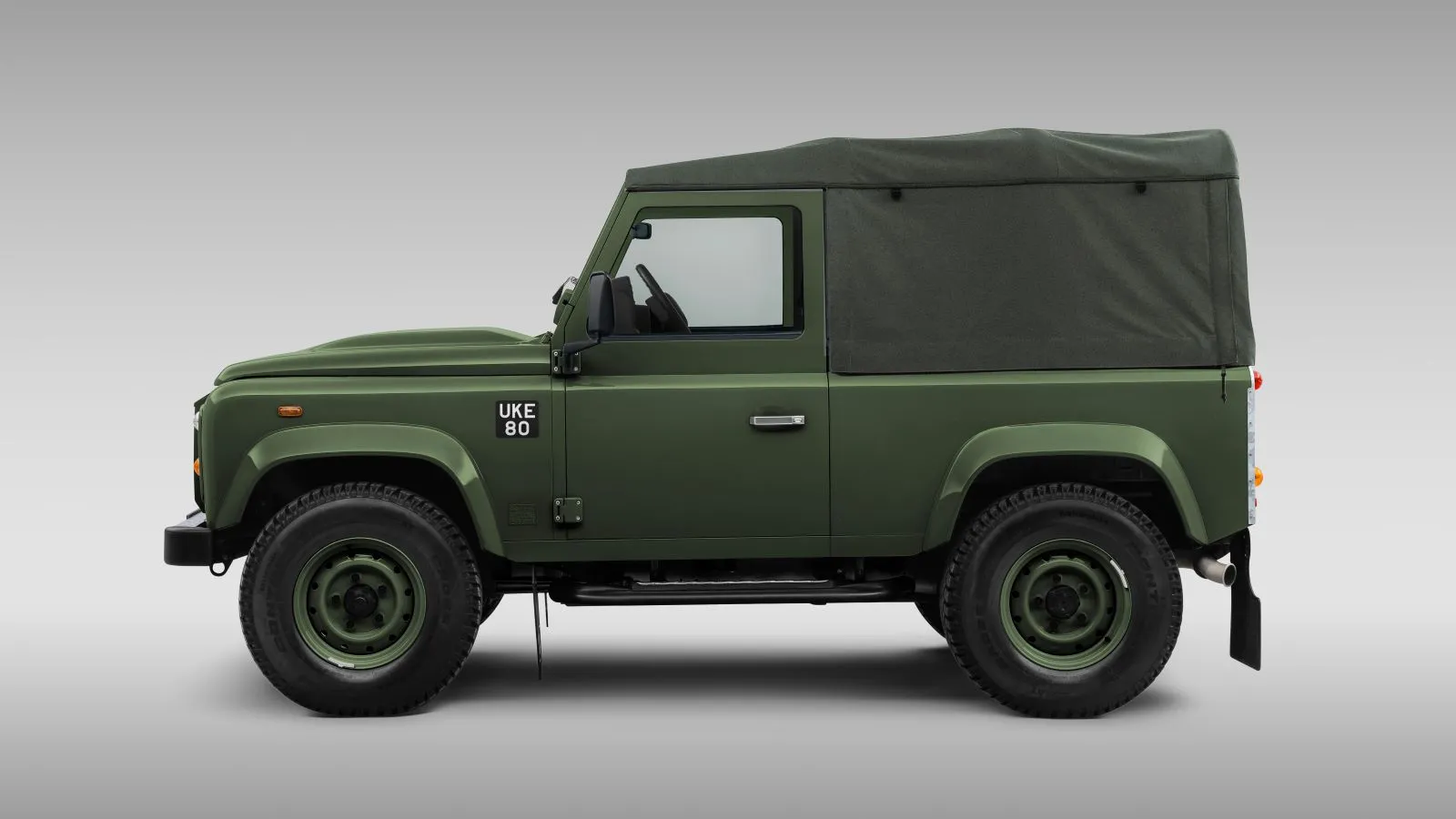 CLASSIC DEFENDER V8 LIMITED EDITION: ispirata alla Land Rover di Winston Churchill