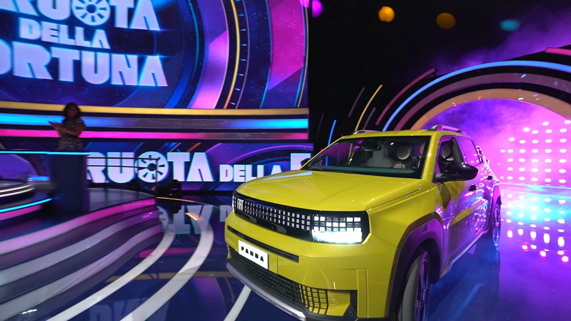 Fiat Grande Panda è il super premio de "La Ruota della Fortuna"