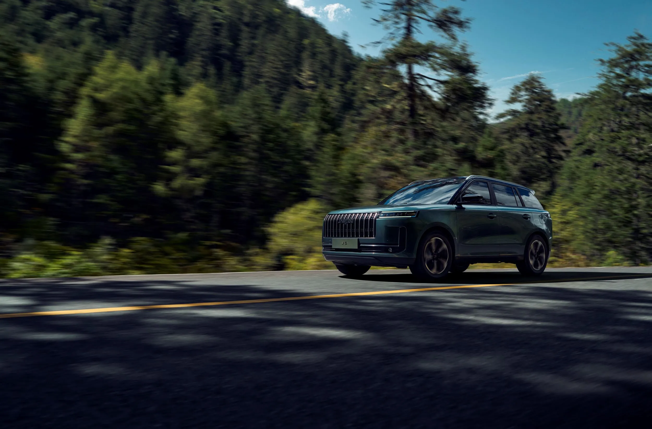 Jaecoo 5 SHS-H: ecco il nuovo SUV compatto full hybrid