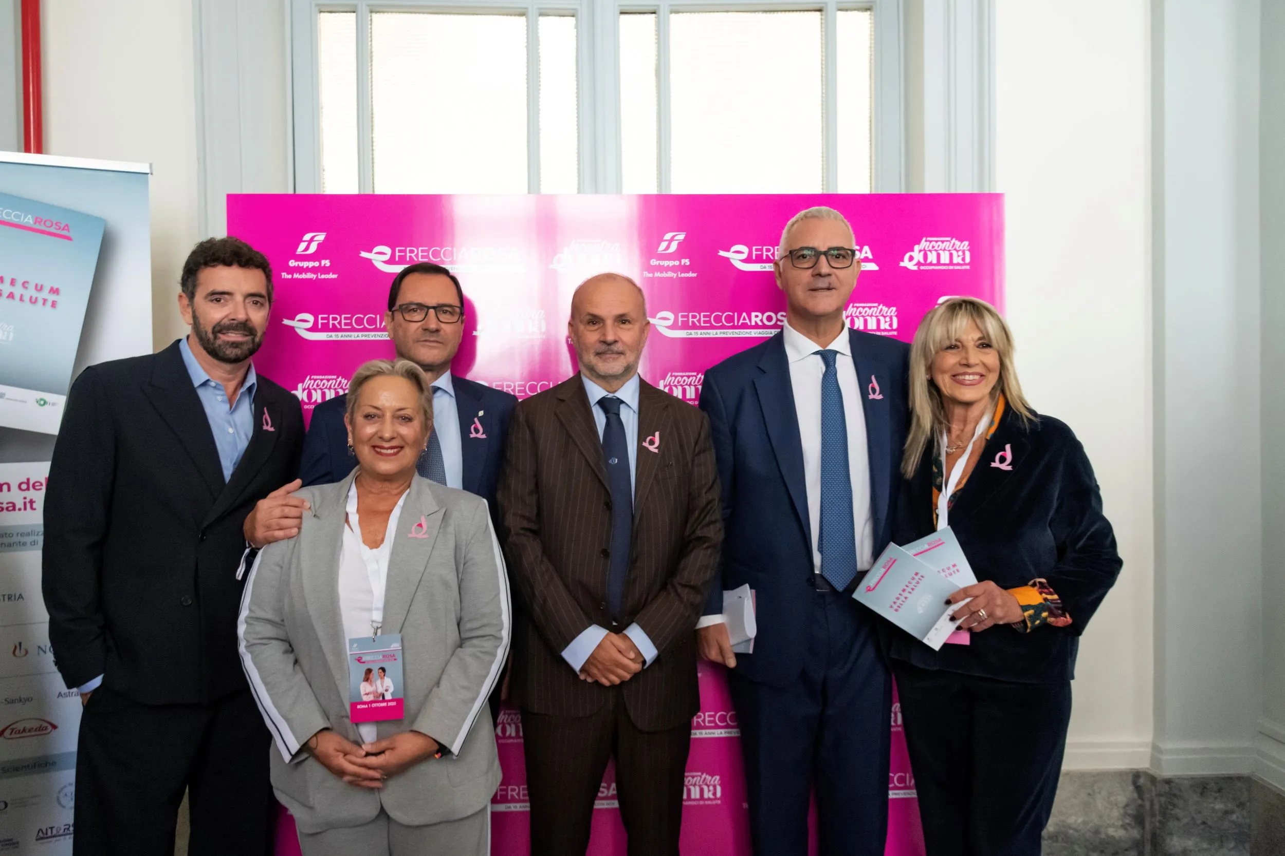 FrecciaRosa 2025: prevenzione oncologica a bordo treno e negli spazi di FS Logistix