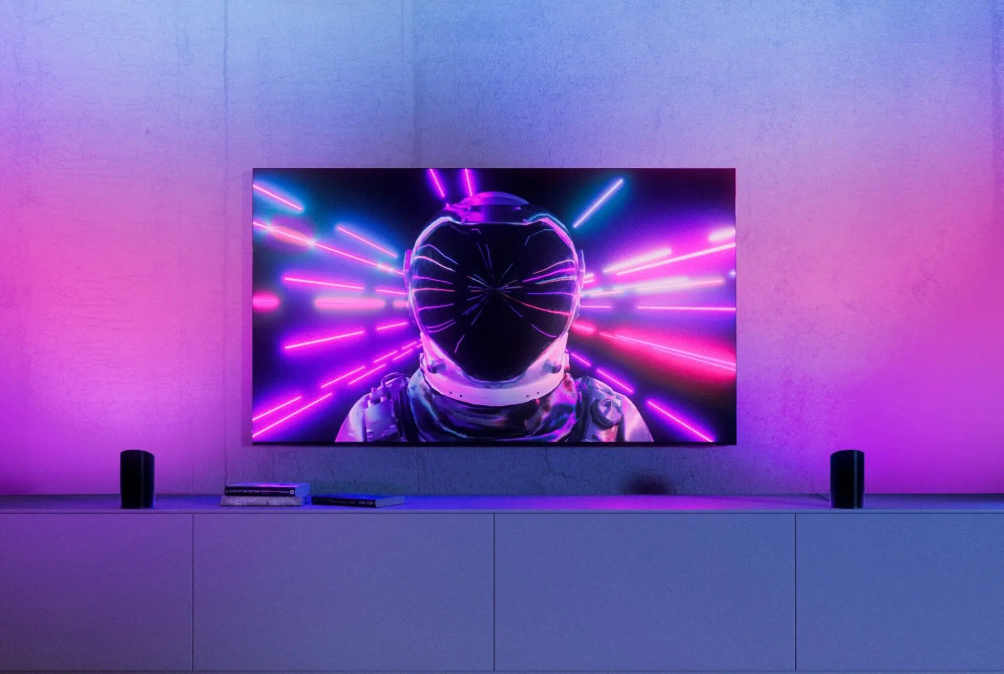 Philips Hue Play Wall Washer: la luce che trasforma ogni ambiente in un’esperienza immersiva