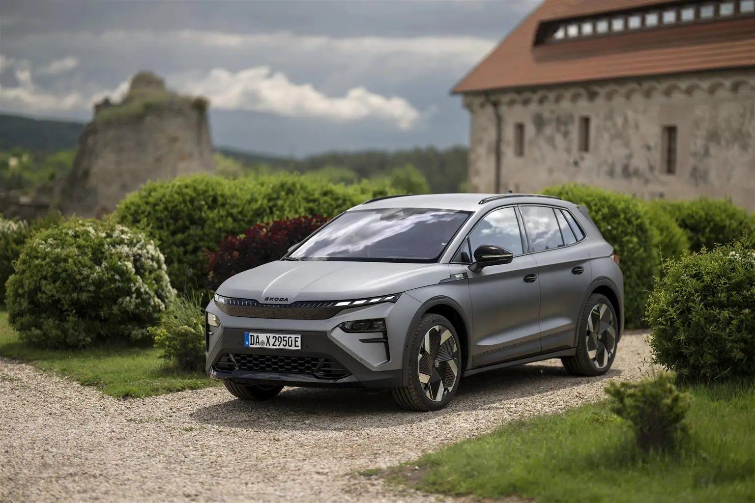 Škoda presenta due nuove sportive: Elroq RS Matt Edition e Fabia 130