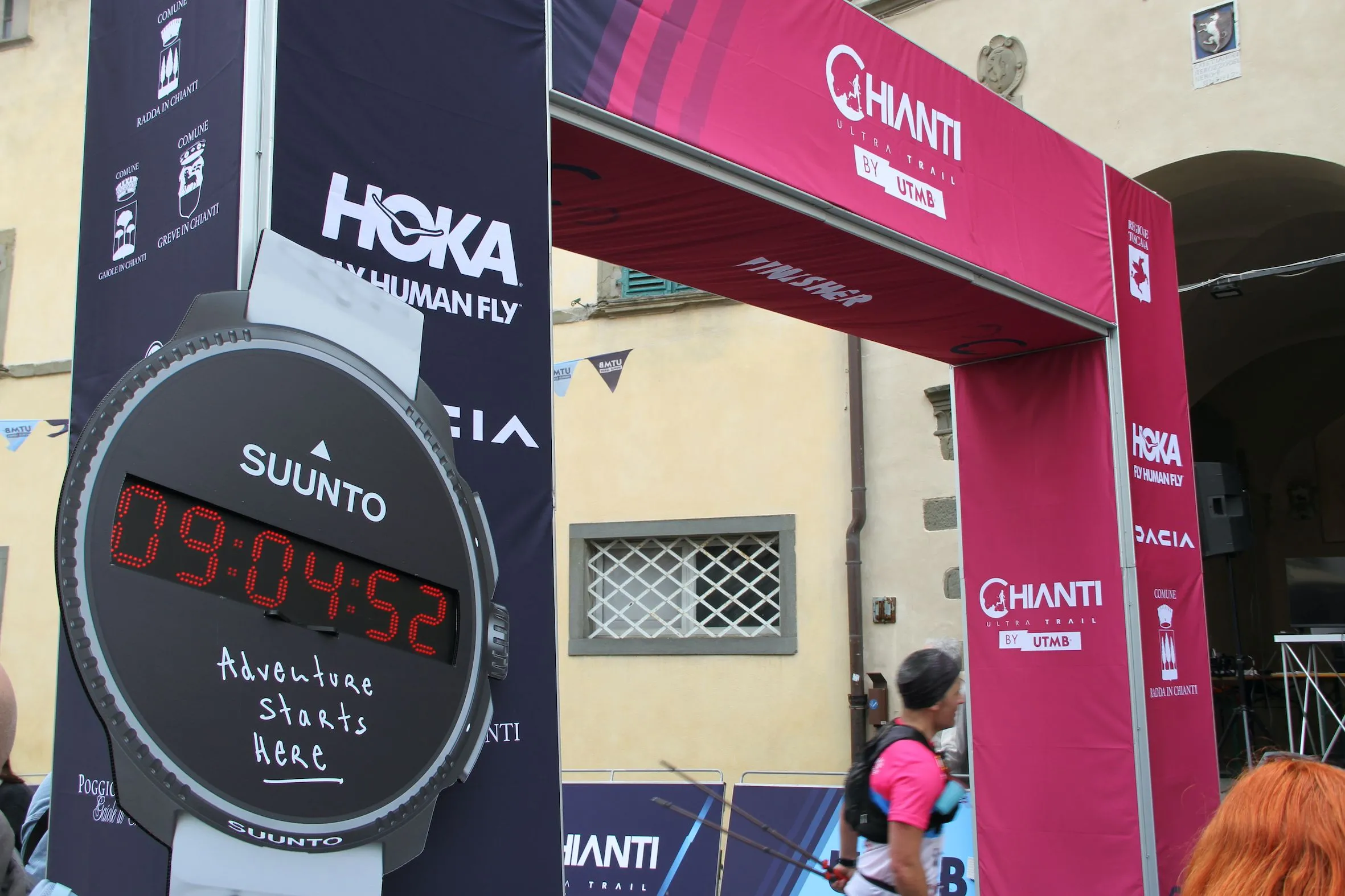 Suunto rinnova la partnership con l’UTMB World Series: nel 2026 torna protagonista al Chianti Ultra Trail