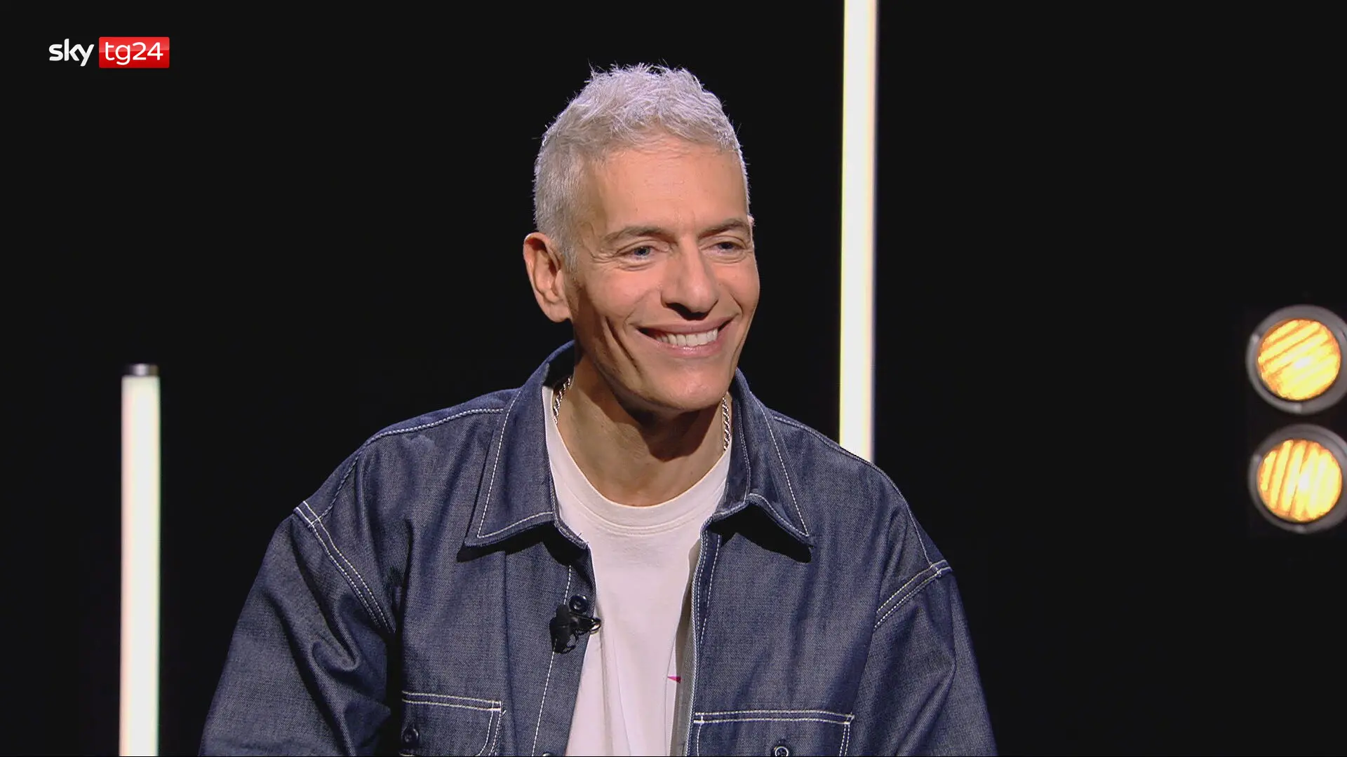 Giovanni Vernia svela il doppio volto tra ingegneria, radio e palco su Sky TG24