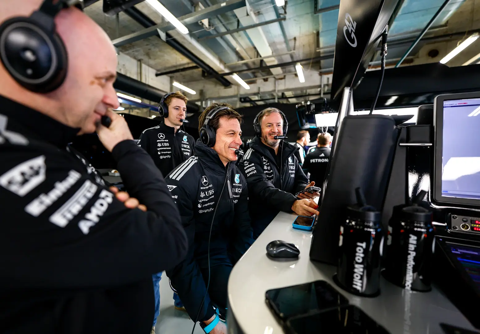 Mercedes-AMG PETRONAS F1 Team adotta TeamViewer ONE per la gestione IT autonoma