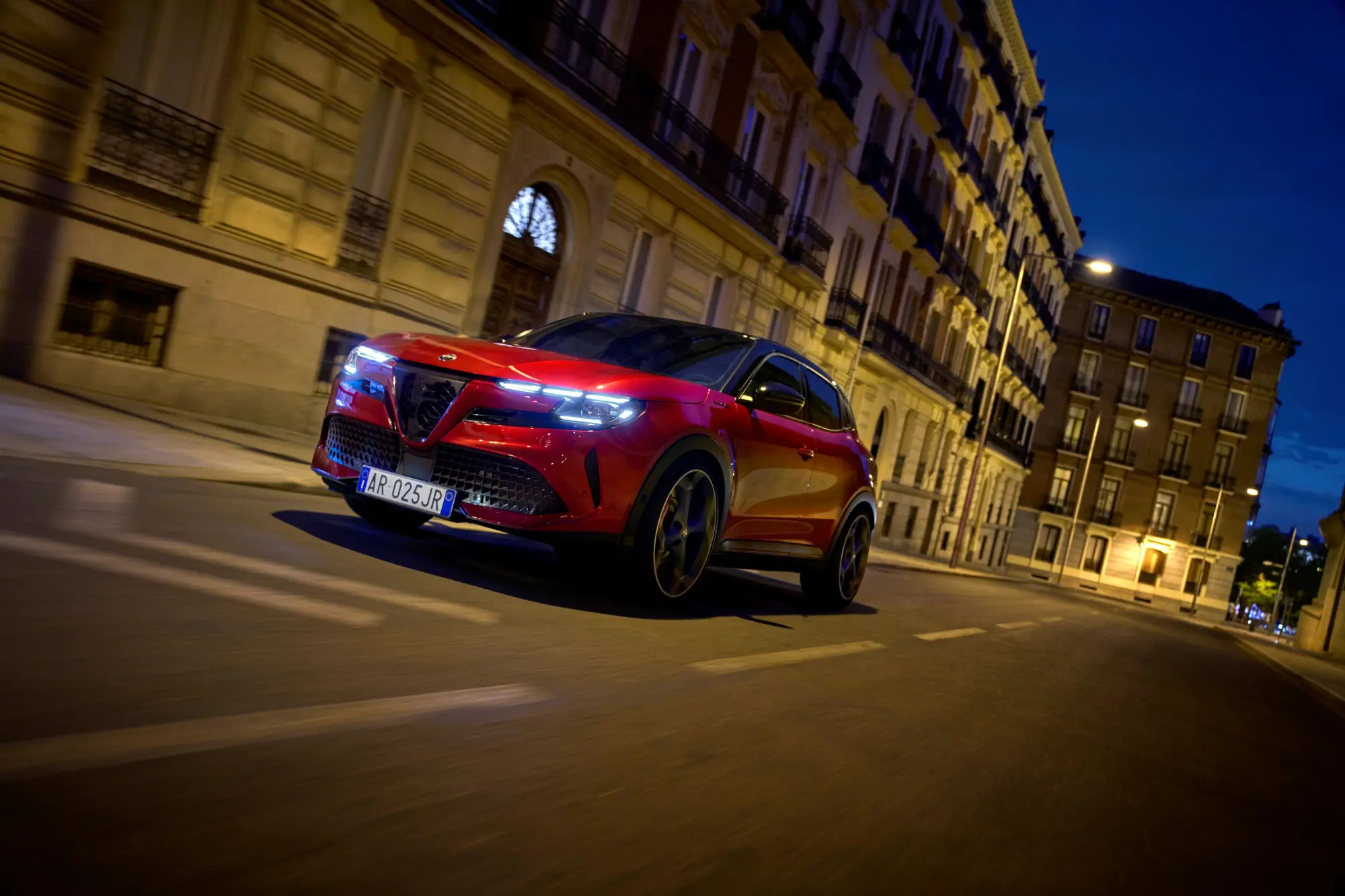 Alfa Romeo Junior si evolve: gamma arricchita e tecnologia di serie dal 2026