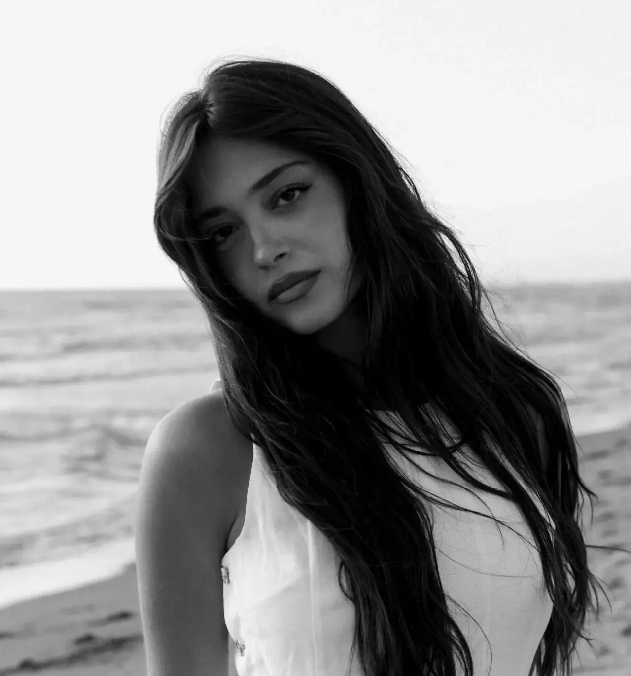 Giorgia Malerba lancia il videoclip di Lunatica, il nuovo singolo che racconta la forza di reinventarsi