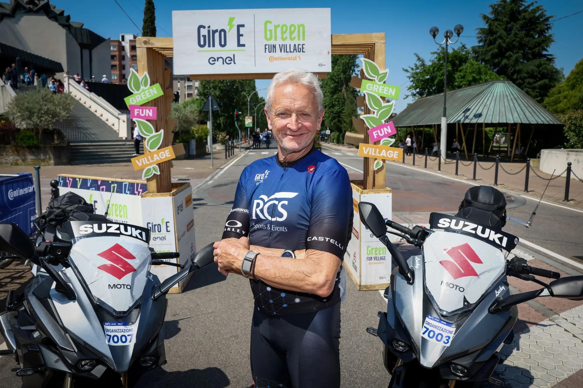 Kevin Schwantz protagonista al Giro-E Enel 2026: la leggenda della MotoGP sposa il ciclismo elettrico