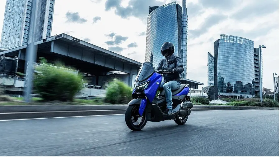 Yamaha diventa Official Mobility Partner di NovaraJazz: scooter, ritmo e libertà