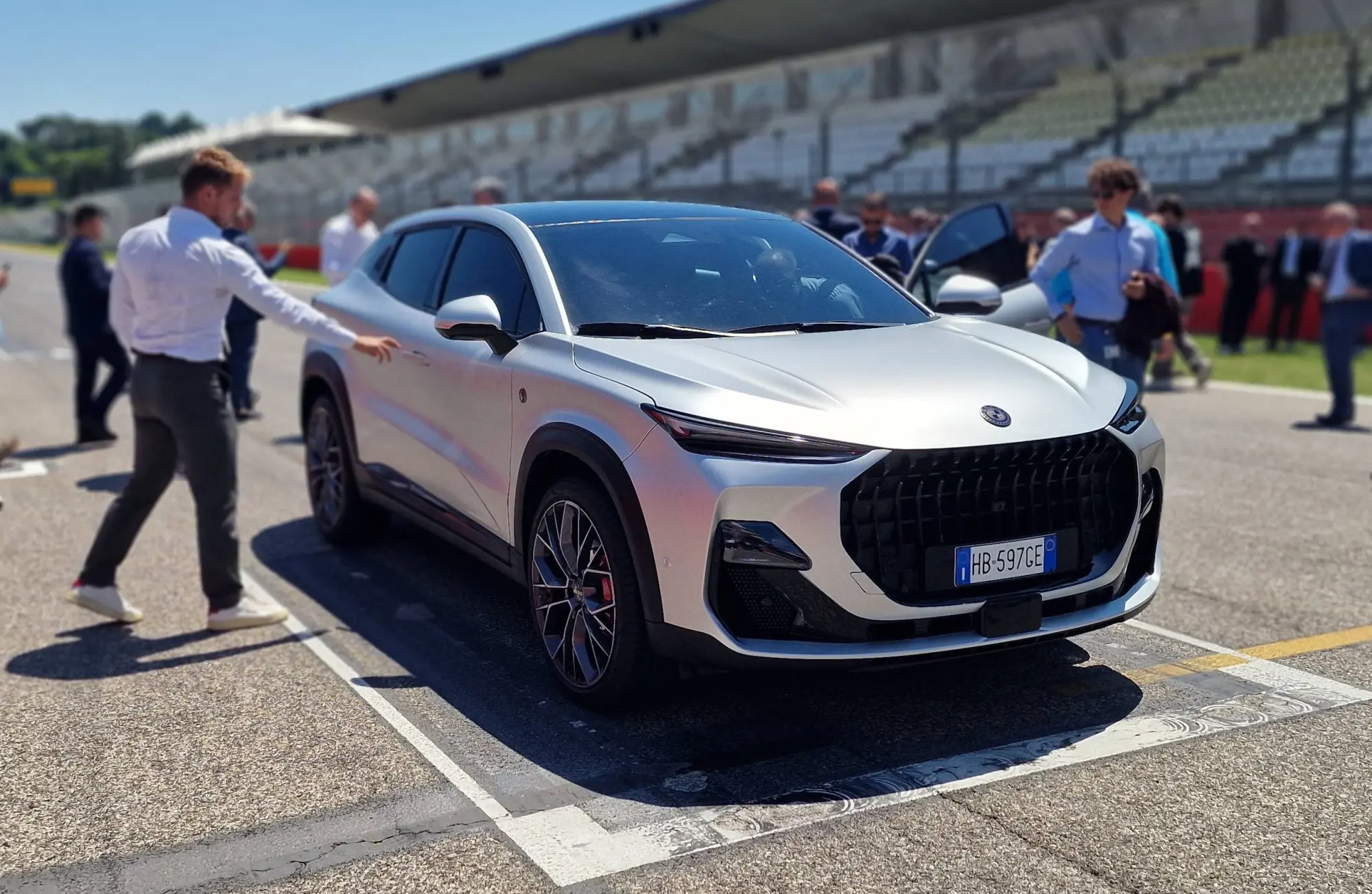 OSCA torna a Imola con la MT6, lo Sportover compatto a 49.000€