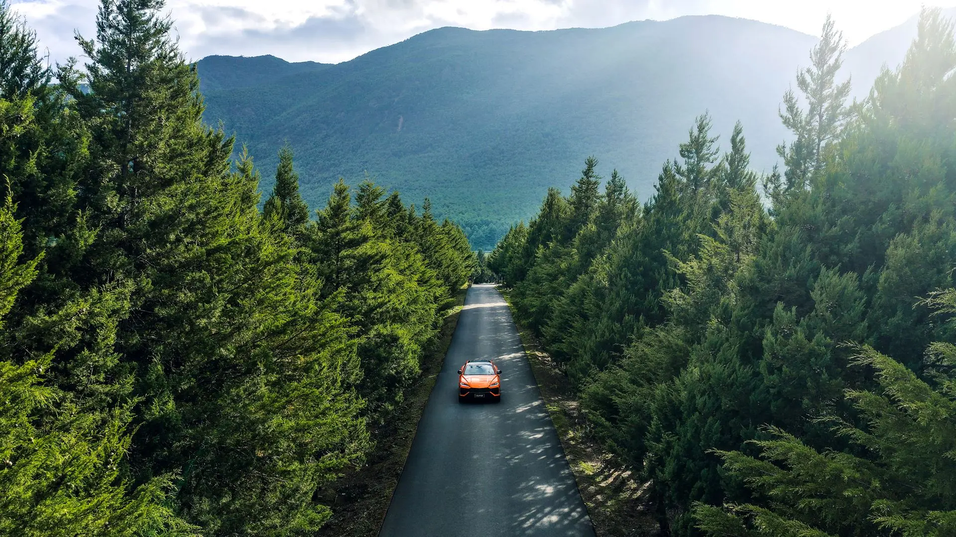 Lamborghini Esperienze 2026: ventidue eventi esclusivi sulle strade di tutto il mondo