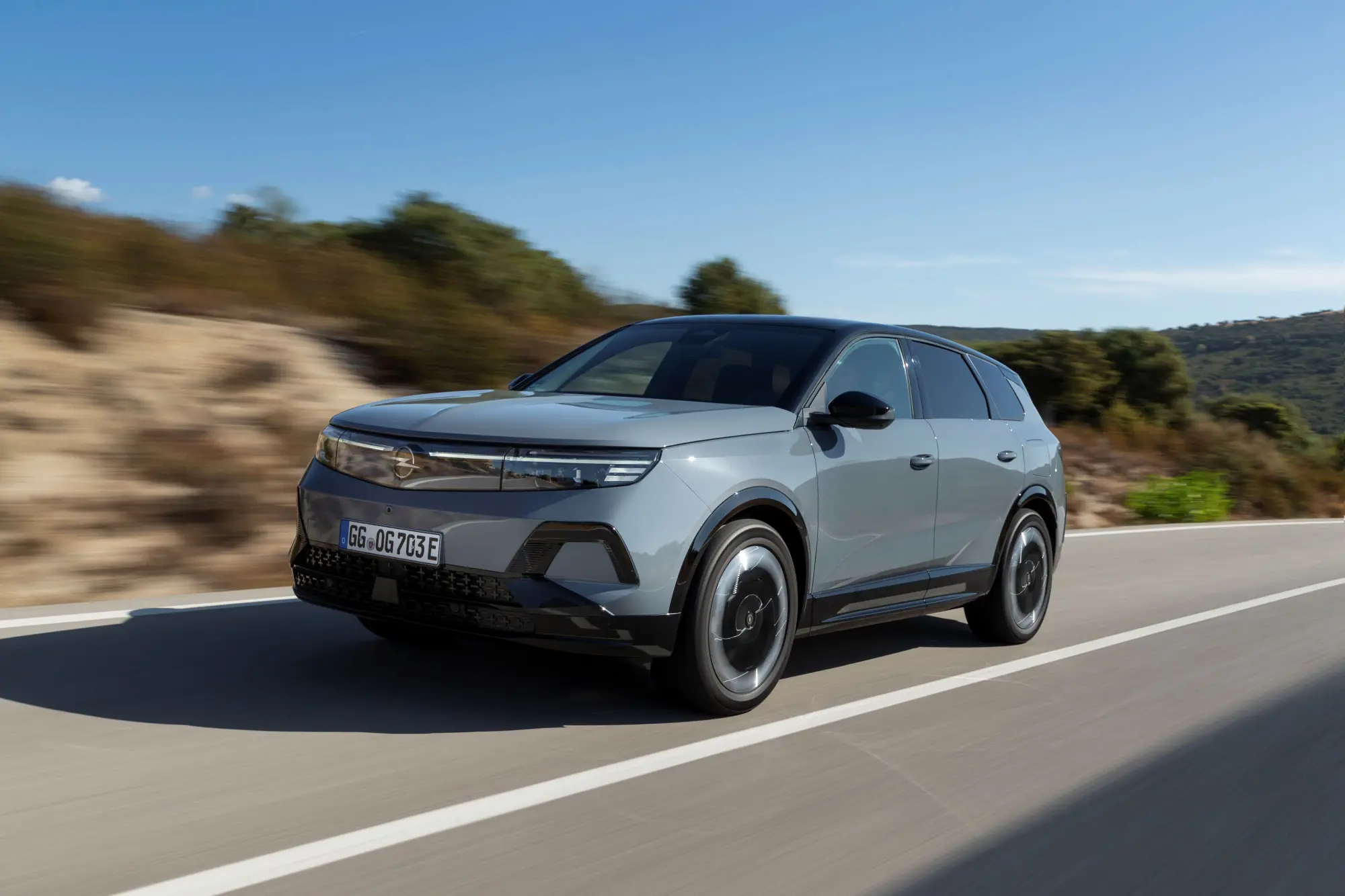 Nuova Opel Grandland: il SUV elegante da Eisenach punta su sostenibilità e innovazione