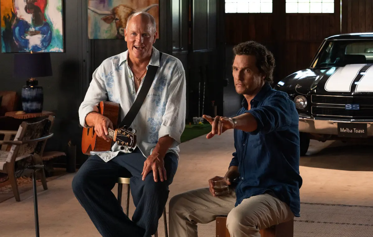 Prime immagini per Brothers: la nuova comedy con McConaughey e Harrelson su Apple TV