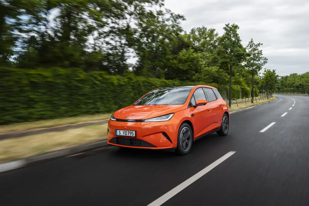 BYD conquista il mercato italiano: leader nei veicoli elettrificati e PHEV