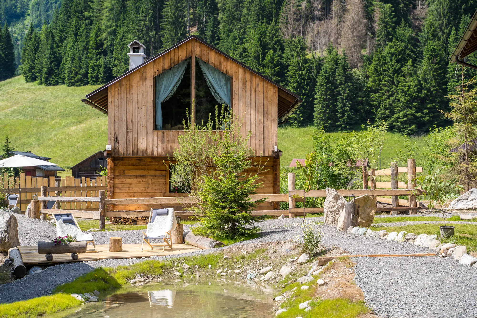 Eirl Dolomites Retreat, vivere la montagna diventa casa con i nuovi Bio Chalet