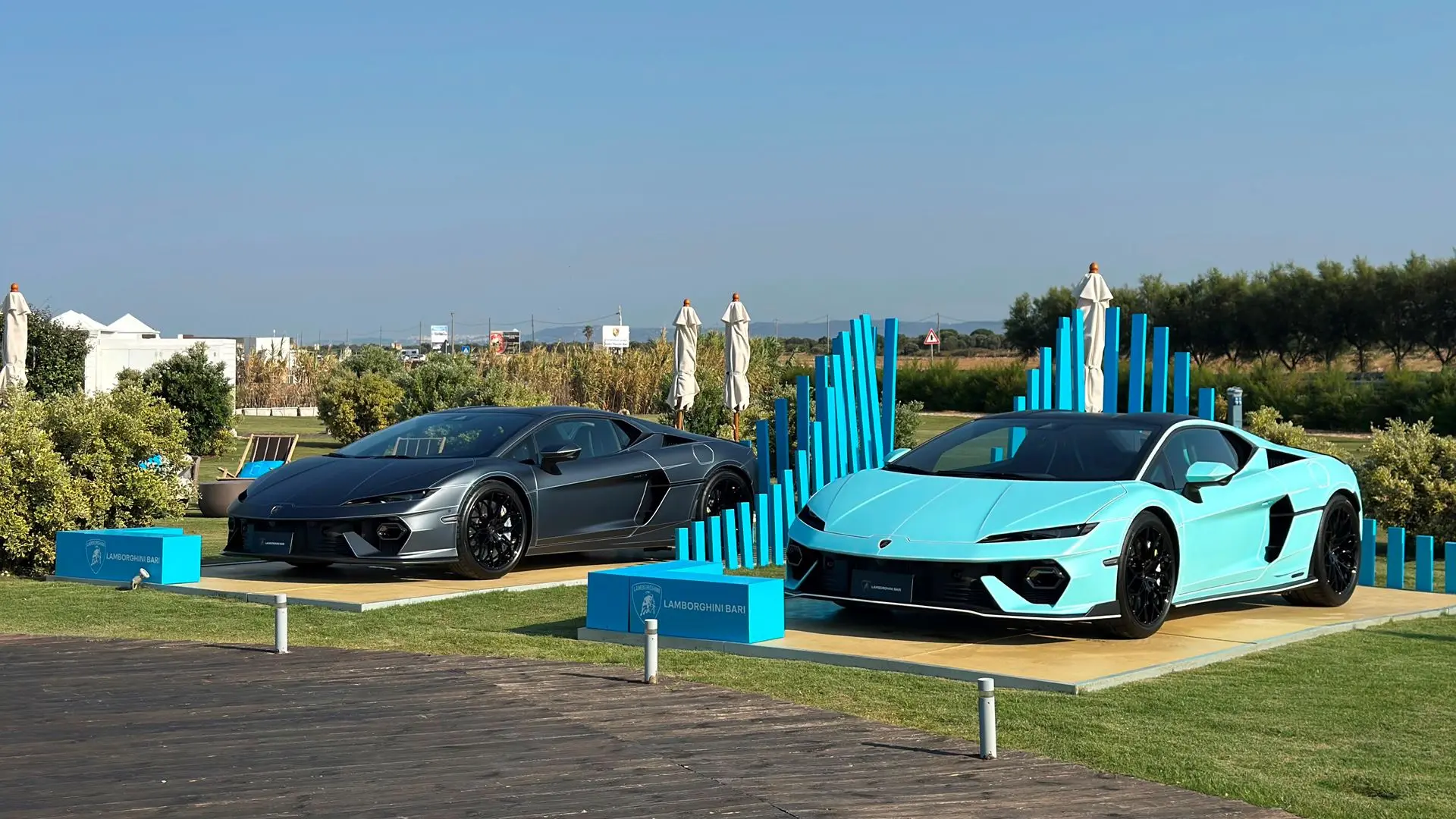 Lamborghini porta l'esperienza Driven by Color nelle mete top dell'estate mediterranea