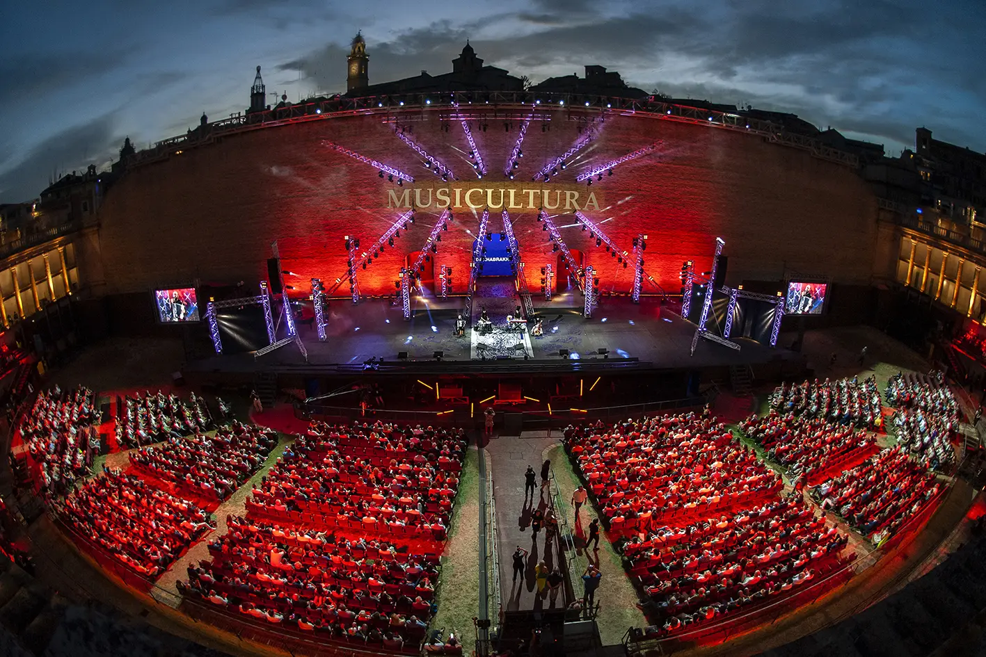 Musicultura 2026: la finale allo Sferisterio va in onda su Rai 1 con grandi ospiti