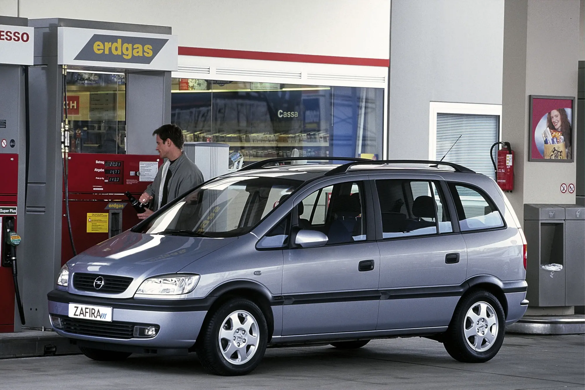 Opel Zafira a metano: 25 anni di versatilità e sostenibilità per la monovolume tedesca
