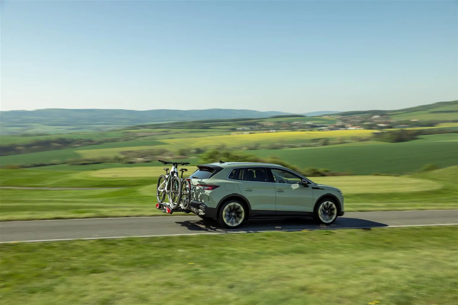 Škoda lancia nuovi pacchetti per il trasporto bici su Octavia, Kodiaq e Superb