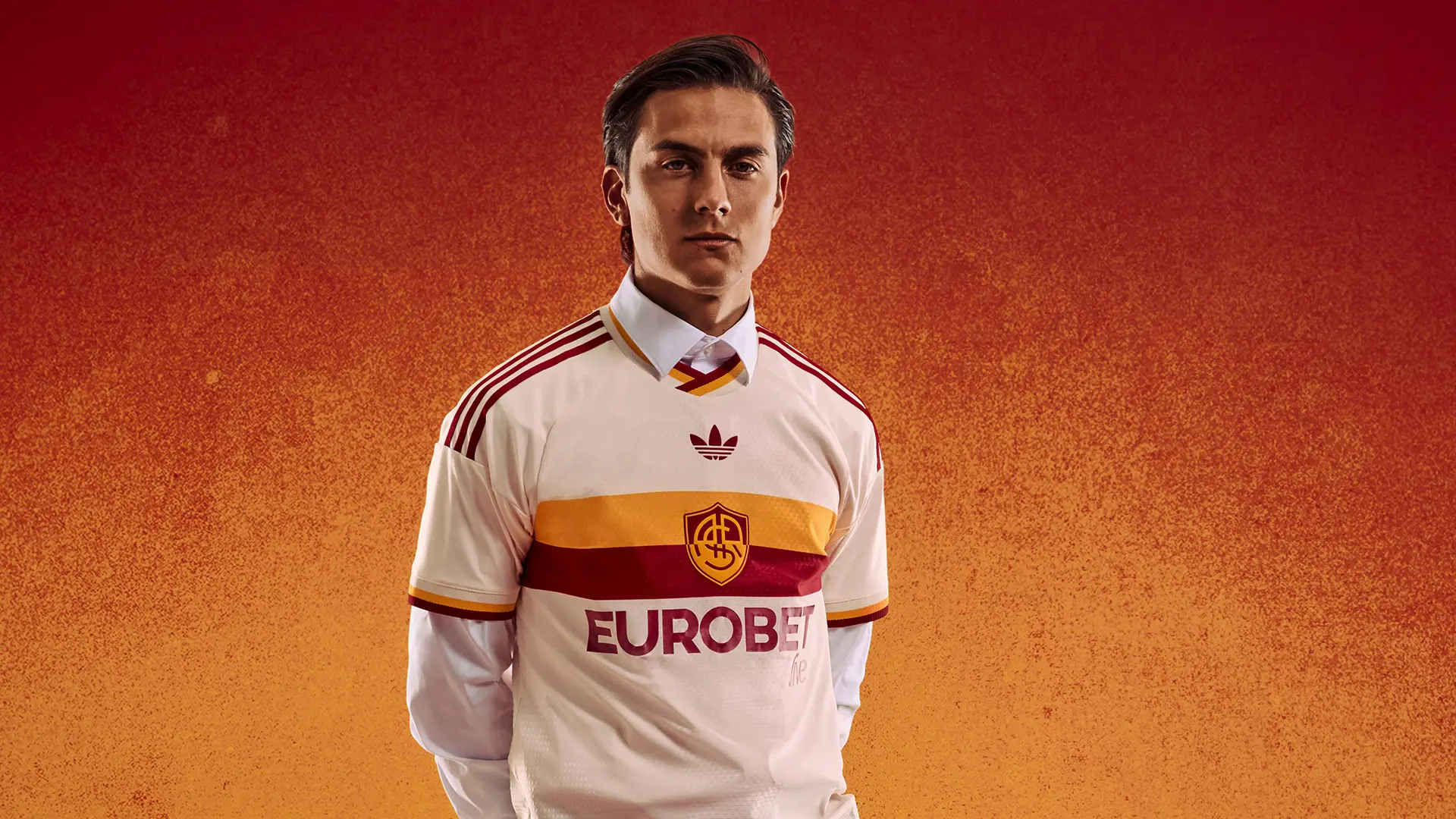 AS Roma e adidas presentano la maglia Away 2026/27 ispirata alla Pietas romana