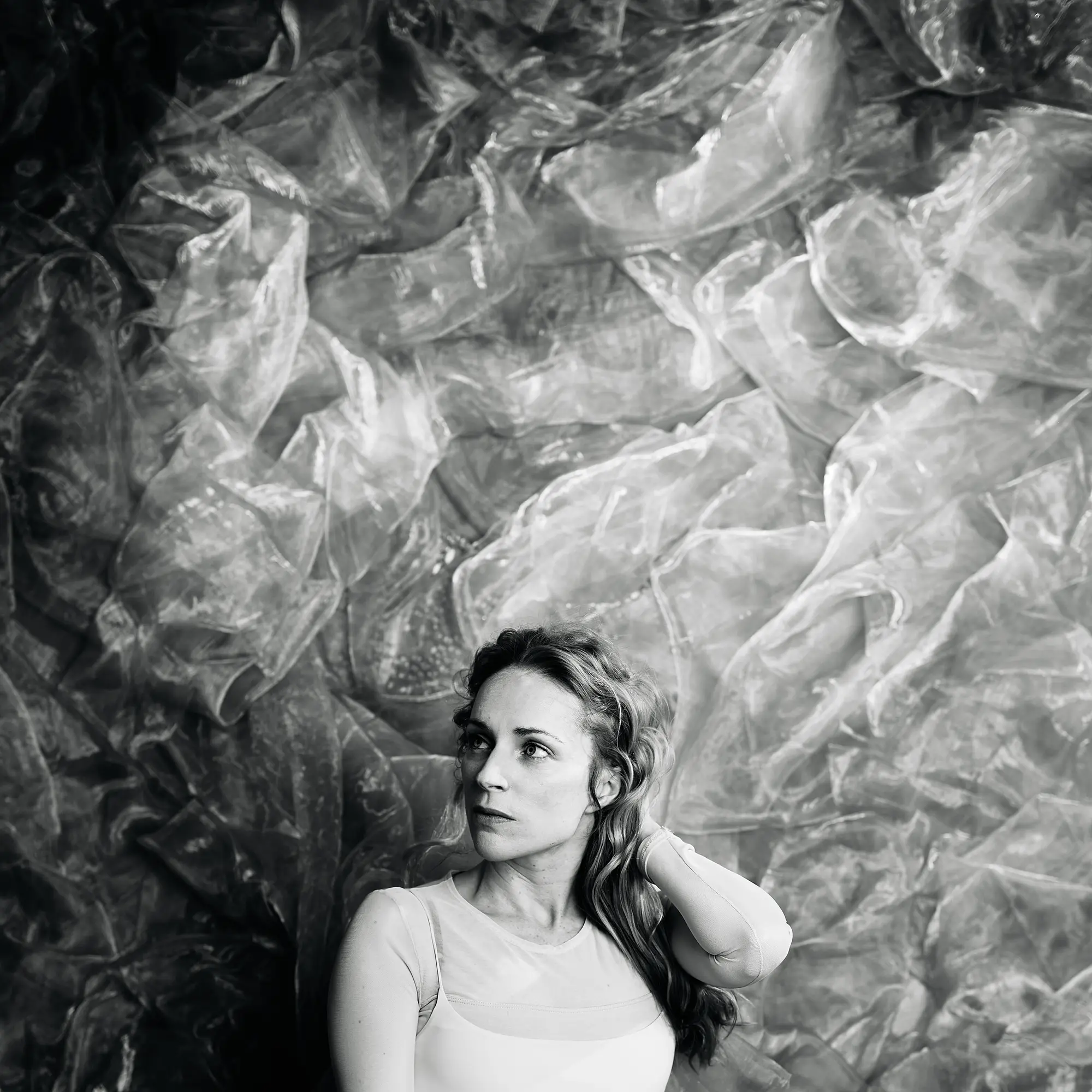 Agnes Obel pubblica The Meaning of Flowers: un viaggio musicale tra maternità e metamorfosi