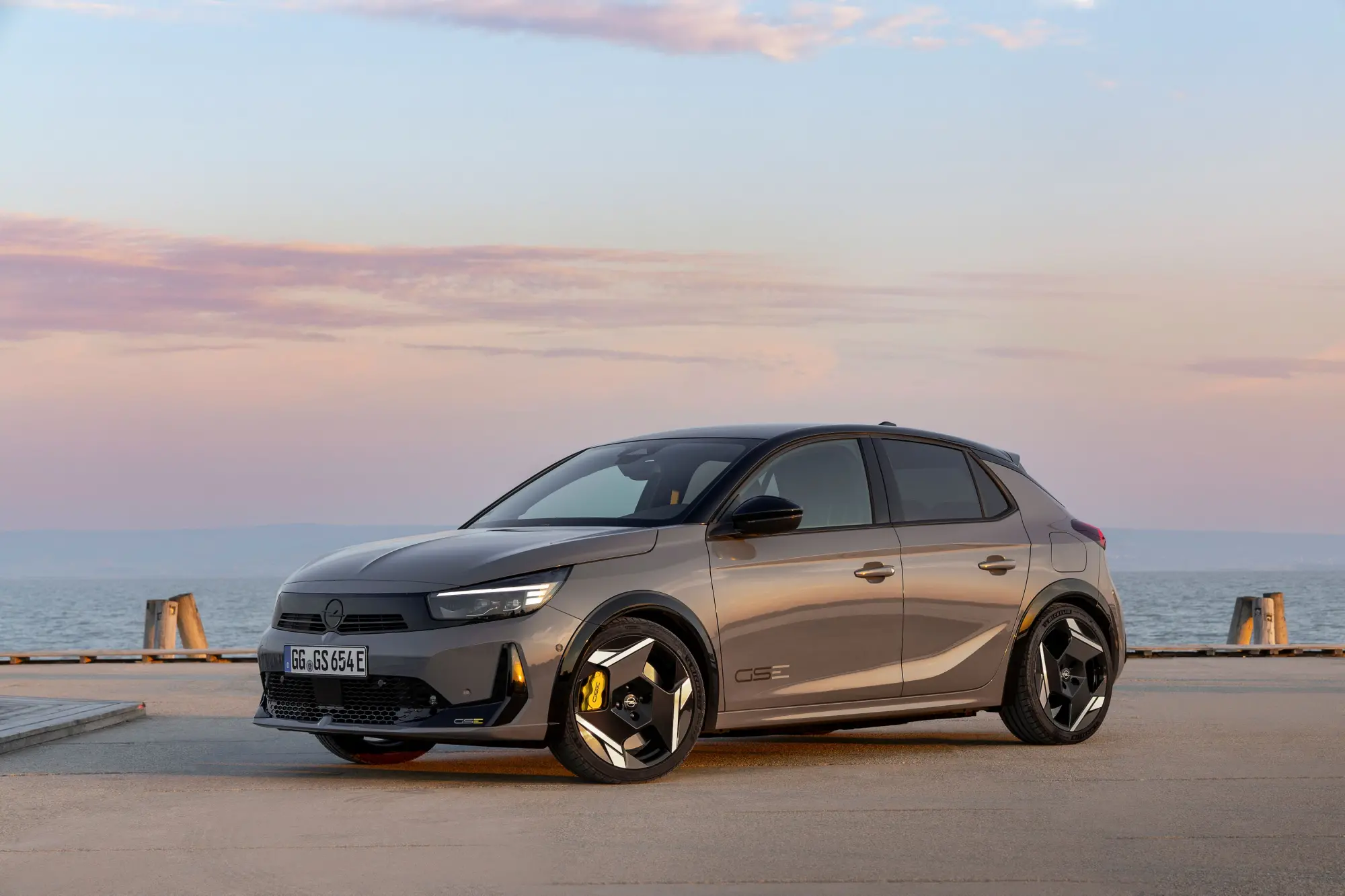 Opel Corsa GSE: la rinascita elettrica della hot hatch da 281 CV