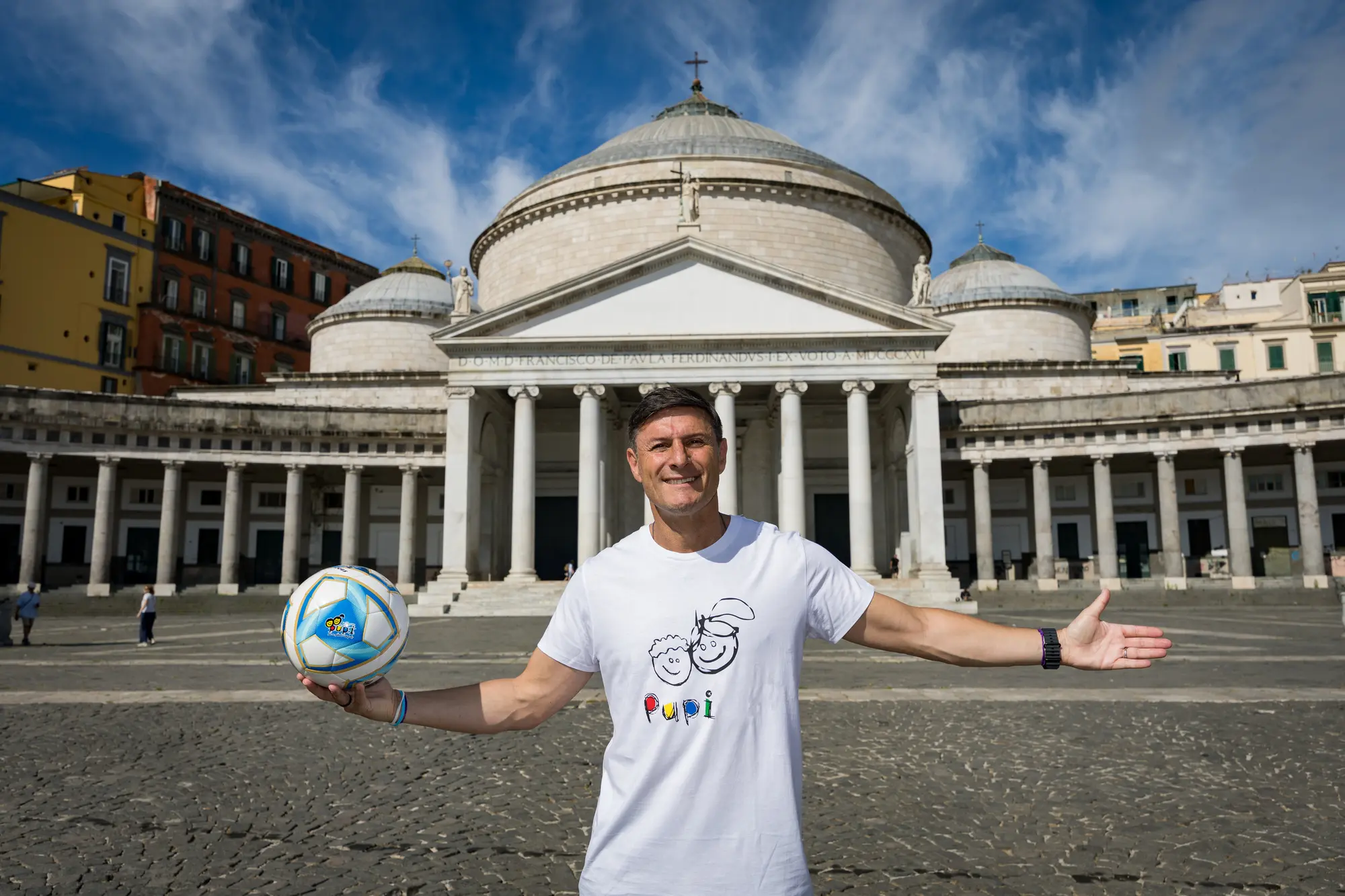 Una Serata di Stelle per PUPI: musica, sport e solidarietà in Piazza del Plebiscito