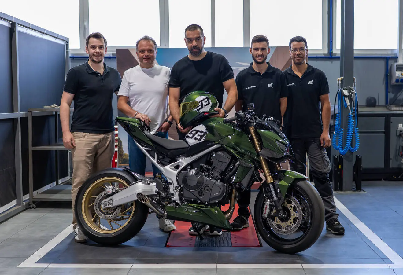 Honda Customs 2026: trionfa la CB750 Hornet Mugen e successo italiano per Saharja